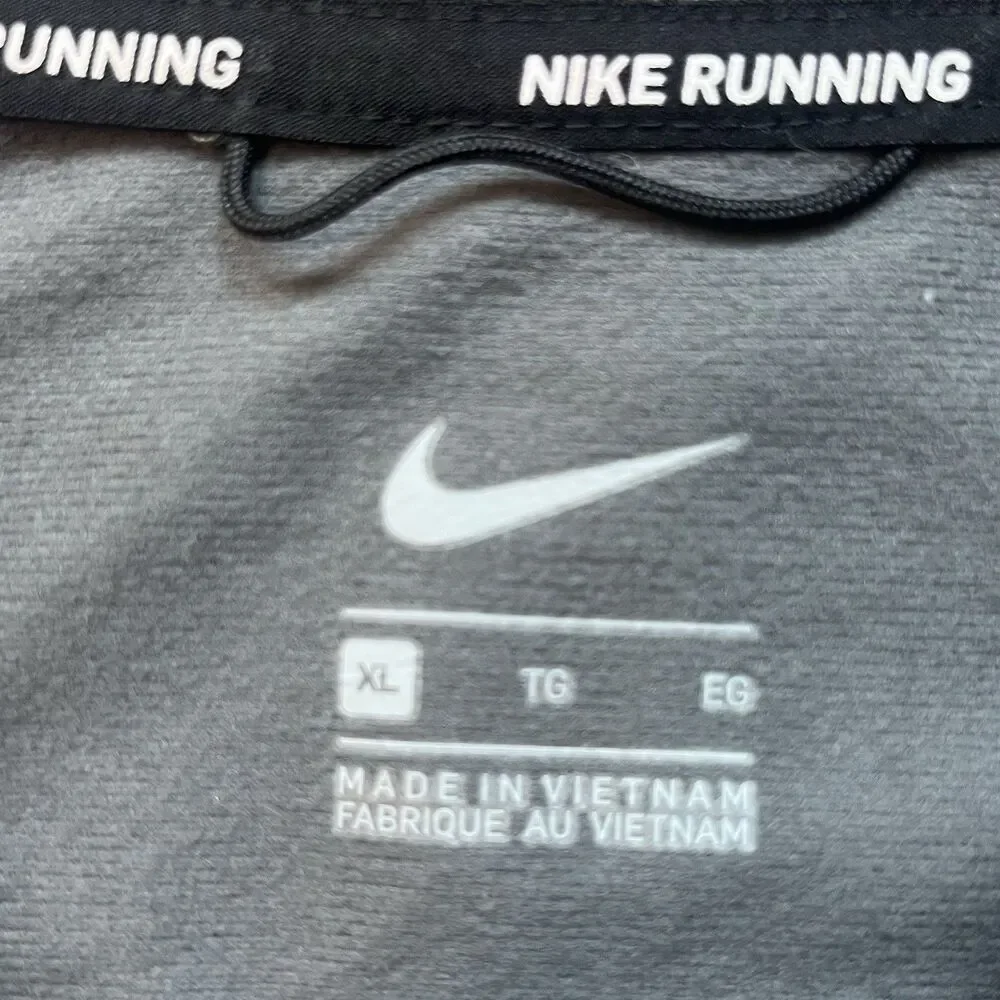 NWT Nike Womens XL Essential Running Vest ThermoreFilled CU330-478 Gray